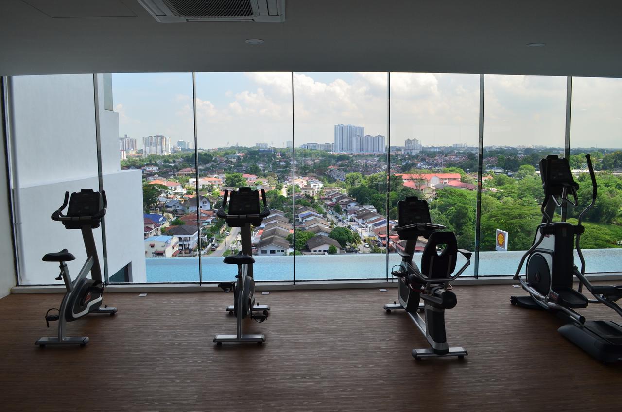 1 Tebrau Suites by Subhome Johor Bahru Extérieur photo