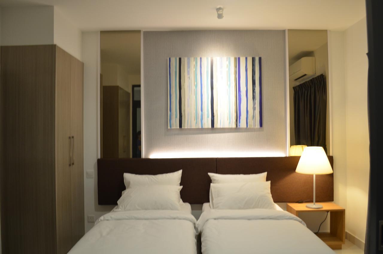 1 Tebrau Suites by Subhome Johor Bahru Extérieur photo