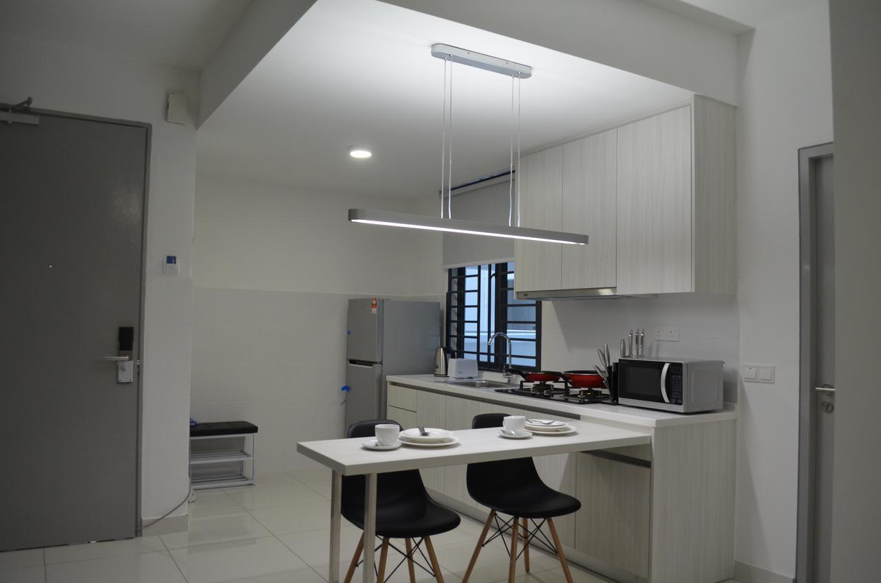 1 Tebrau Suites by Subhome Johor Bahru Extérieur photo