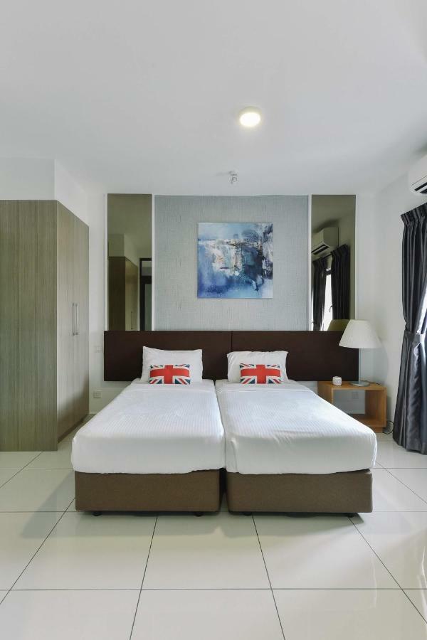 1 Tebrau Suites by Subhome Johor Bahru Extérieur photo