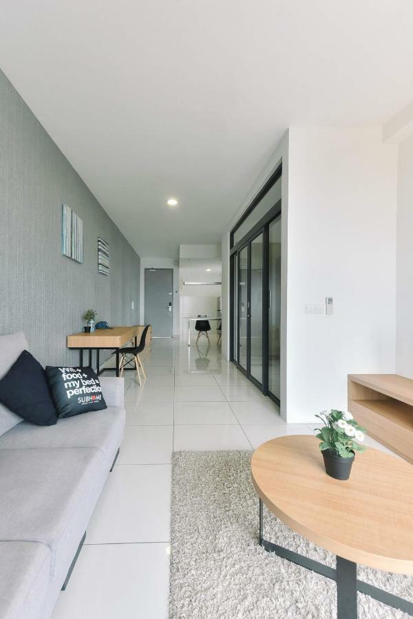 1 Tebrau Suites by Subhome Johor Bahru Extérieur photo
