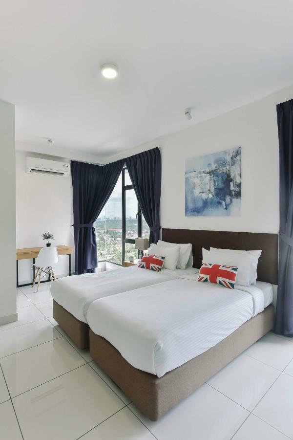 1 Tebrau Suites by Subhome Johor Bahru Extérieur photo