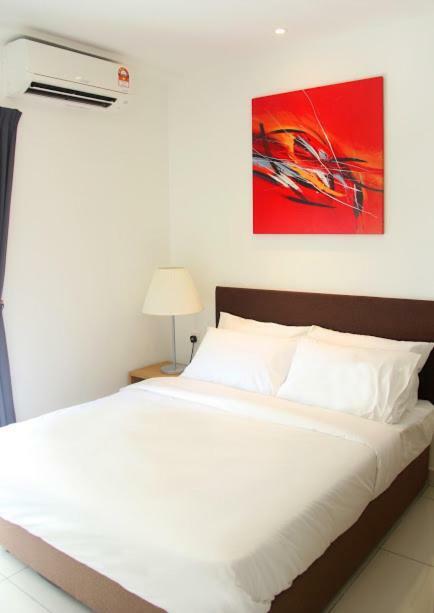 1 Tebrau Suites by Subhome Johor Bahru Extérieur photo